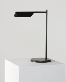 Leaf Table Lamp - product view 2