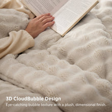 Cloudbubble Comforter Set - product view 3