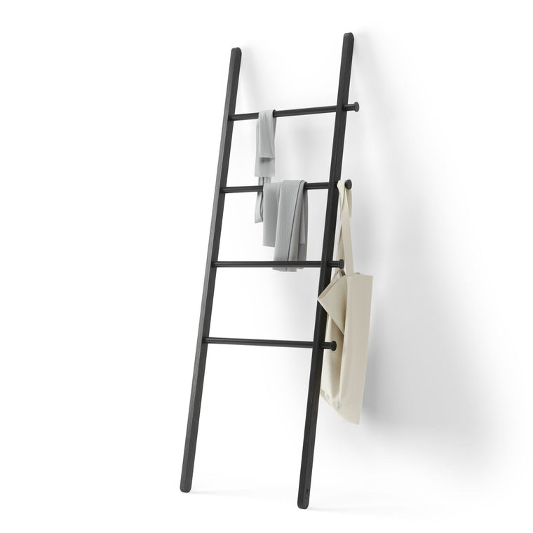 Leana Ladder - product view 1