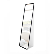 Hub Leaning Mirror - product view 1